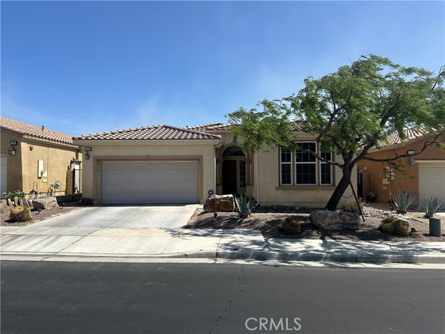 Detail Gallery Image 2 of 36 For 2298 Savanna Way, Palm Springs,  CA 92262 - 2 Beds | 2 Baths