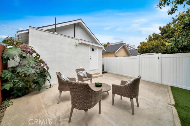 property-img