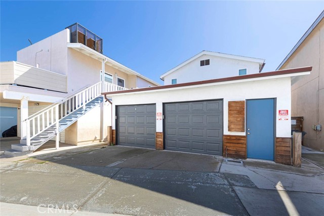 207 Cypress Street, Newport Beach CA: https://media.crmls.org/medias/1c711477-b634-475a-a26a-b462b424452b.jpg