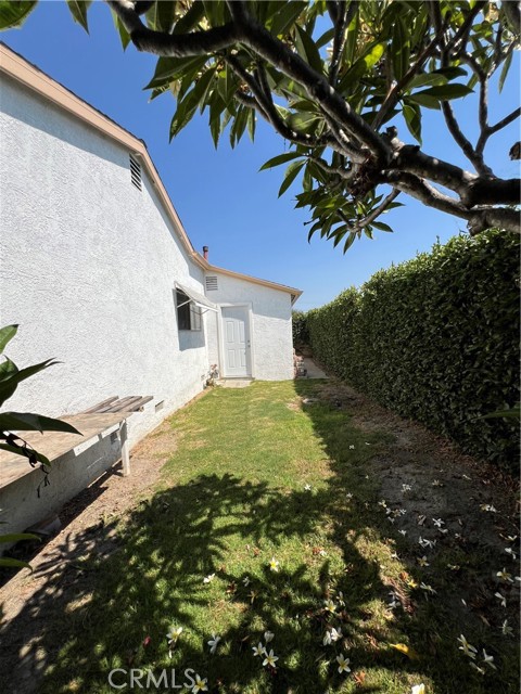 8940 Comet Circle, Westminster CA: https://media.crmls.org/medias/1c71ea86-221e-48a7-b606-2b97e1d256d0.jpg