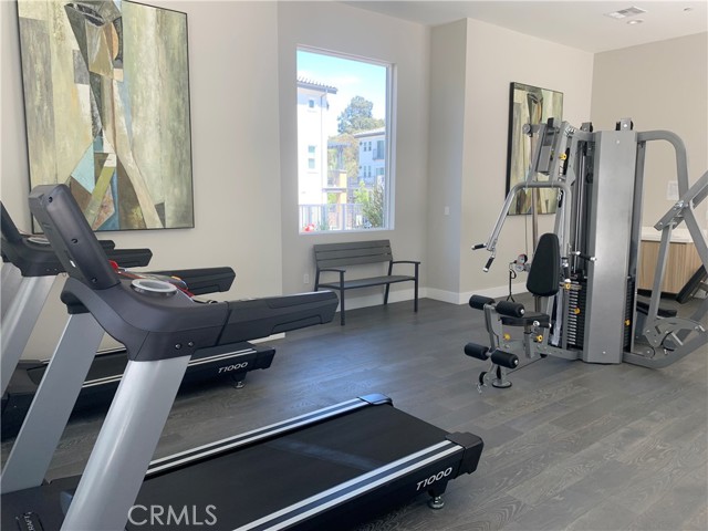 5 Brookline Avenue, Phillips Ranch CA: https://media.crmls.org/medias/1c72e0aa-730a-4a5a-bf68-15ccea9f6116.jpg