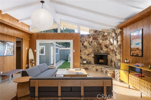 Detail Gallery Image 29 of 37 For 11623 S Dehn, Inglewood,  CA 90303 - 3 Beds | 2 Baths