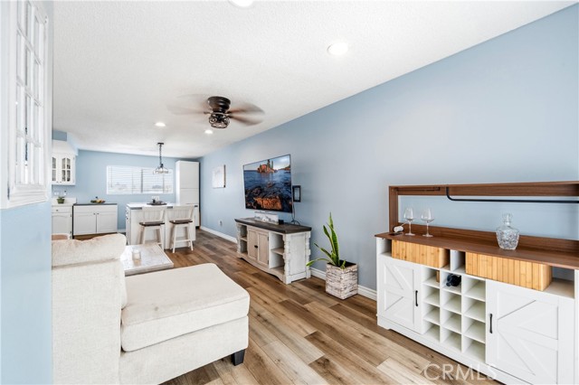 Detail Gallery Image 9 of 47 For 21522 Belshire, Hawaiian Gardens,  CA 90716 - 2 Beds | 2 Baths