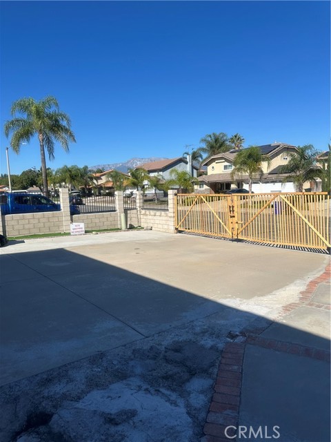 1029 1029 W Madrona, Rialto CA: https://media.crmls.org/medias/1c75508f-9a89-4372-b7d8-d6f0d03dc26c.jpg