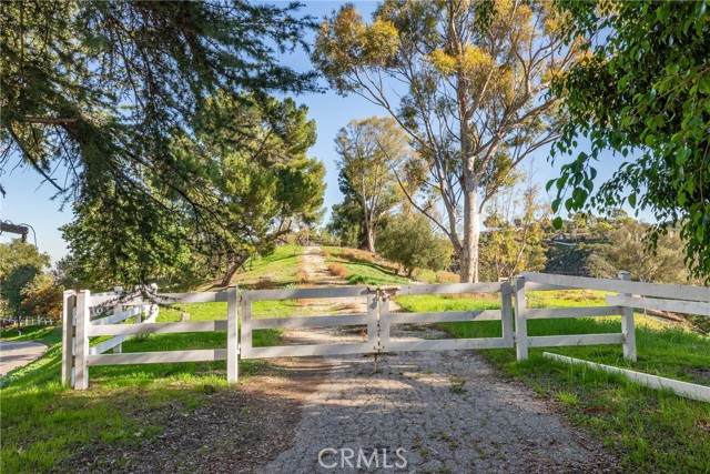 80 Saddleback, Rolling Hills CA: https://media.crmls.org/medias/1c7582cc-d434-48d9-9c84-b4db37381ba3.jpg