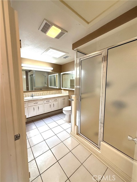 1190 Northwood, Seal Beach CA: https://media.crmls.org/medias/1c761e44-44c6-424b-bc50-6e7f70a53ace.jpg