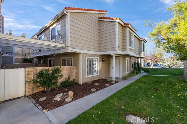 Detail Gallery Image 23 of 27 For 31311 the Old Rd #B,  Castaic,  CA 91384 - 3 Beds | 2/1 Baths