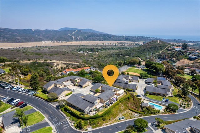 308 Avenida Adobe, San Clemente CA: https://media.crmls.org/medias/1c773f71-5f76-4502-9afe-dfcf75e57645.jpg