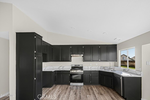 Detail Gallery Image 11 of 41 For 3538 Apollo, Palmdale,  CA 93550 - 4 Beds | 2 Baths