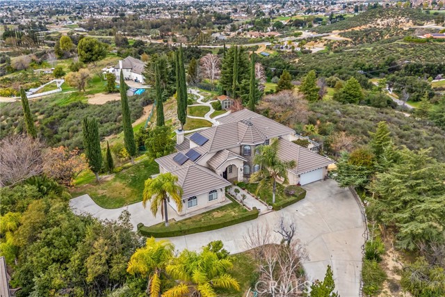 Detail Gallery Image 2 of 31 For 37289 Valgio Dr, Calimesa,  CA 92320 - 3 Beds | 3/1 Baths