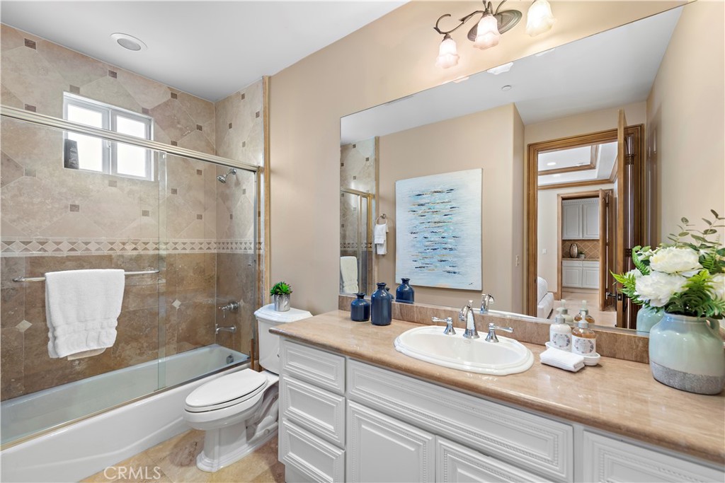 MLS #OC26159628 image #25