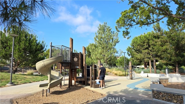 610 Cultivate, Irvine CA: https://media.crmls.org/medias/1c7dd5ae-977f-4029-83b7-b4f2ae3a614e.jpg