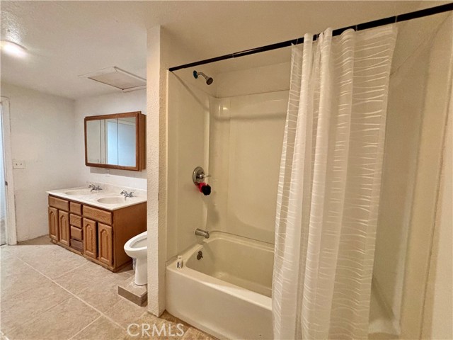 32900 Dune Road., Newberry Springs CA: https://media.crmls.org/medias/1c7e2a10-8a42-4fce-83e5-313bb06920b1.jpg