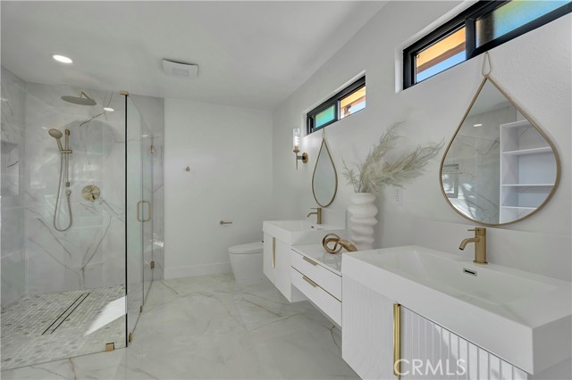 Image 22 of 47 For 16761 Irby Lane
