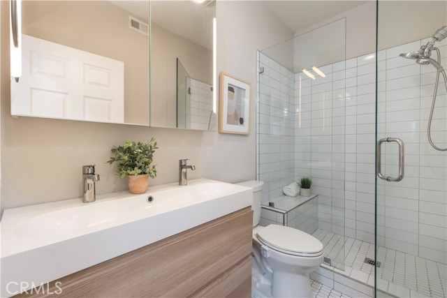 Detail Gallery Image 17 of 29 For 4201 Radford Ave #6,  Studio City,  CA 91604 - 2 Beds | 2/1 Baths