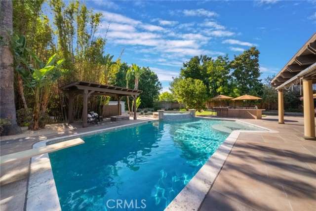 Front Image Thumbnail for CRPW26147594