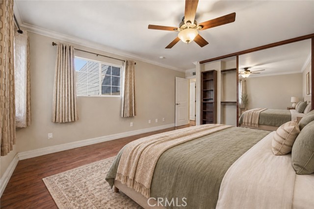 19208 Hamlin Street, 5 photo 8