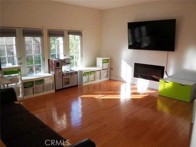 Detail Gallery Image 18 of 50 For 8335 Sparton Ave, Panorama City,  CA 91402 - 7 Beds | 6 Baths