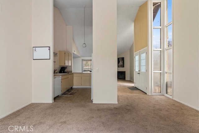 2 Village Lane, Tehachapi CA: https://media.crmls.org/medias/1c800167-771f-4ccb-9bb5-25b098b2802d.jpg