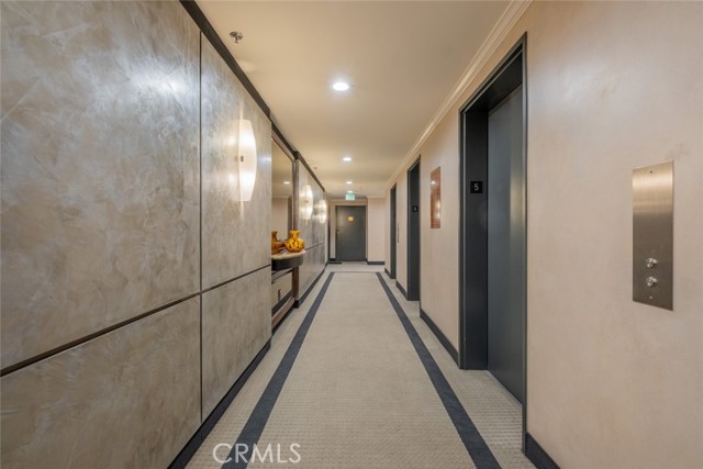 Detail Gallery Image 2 of 32 For 800 W 1st St #502,  Los Angeles,  CA 90012 - 1 Beds | 1 Baths