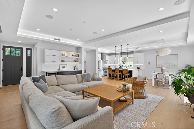 2216 Bataan Road, Redondo Beach CA: https://media.crmls.org/medias/1c8100ff-711f-47a7-a25d-b4832cbbf432.jpg