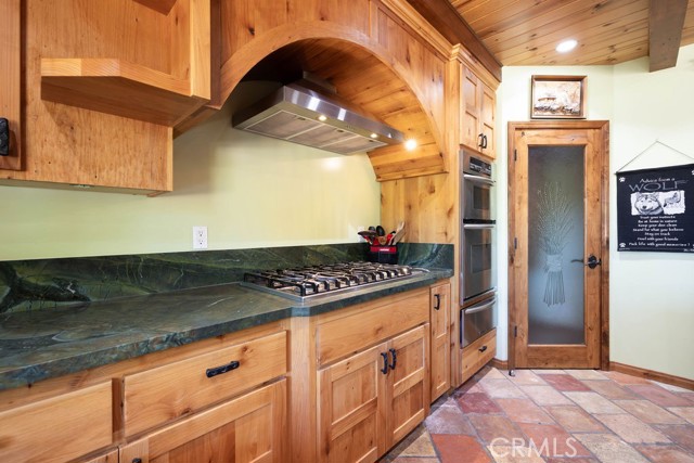 535 Cienega Road, Big Bear Lake CA: https://media.crmls.org/medias/1c8263e2-65b4-4ad5-b3bc-8998ce9ff683.jpg