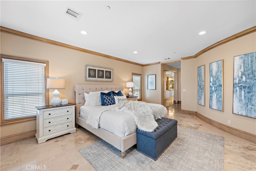 MLS #OC26159628 image #30