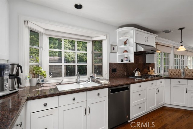 Detail Gallery Image 20 of 50 For 2790 Woodwardia Dr, Los Angeles,  CA 90077 - 5 Beds | 4 Baths
