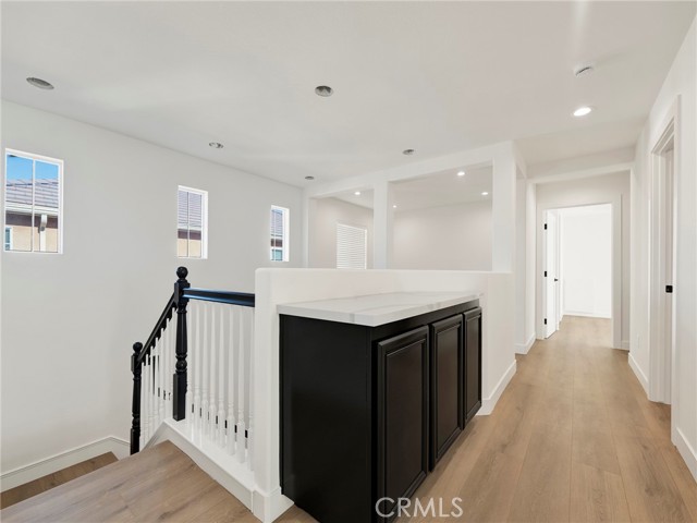 Detail Gallery Image 19 of 29 For 28374 Stansfield Ln, Saugus,  CA 91350 - 3 Beds | 3 Baths