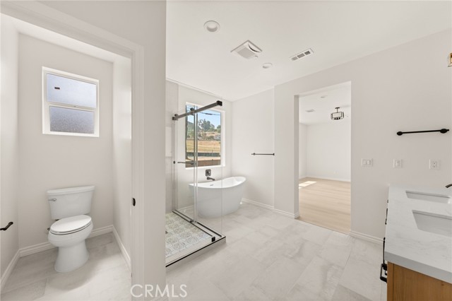 5978 Copperfield Avenue, Riverside CA: https://media.crmls.org/medias/1c84afe2-410f-442f-bda4-df41d56284ec.jpg