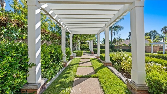 Image 54 of 62 For 2162 Euclid Avenue