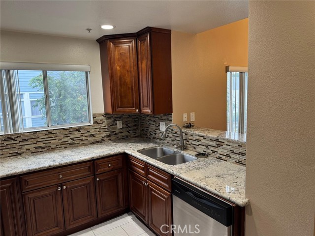 13054 Sycamore Village Dr., Norwalk CA: https://media.crmls.org/medias/1c853094-5949-467b-bae8-a3b460165db4.jpg