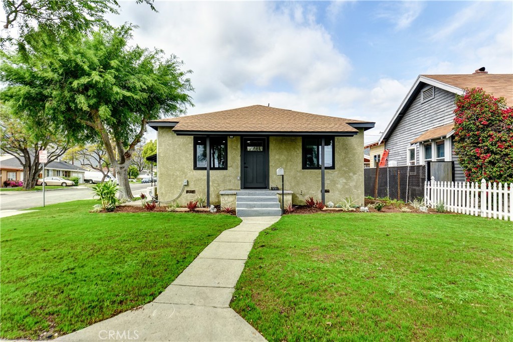 551 W Crescent Drive