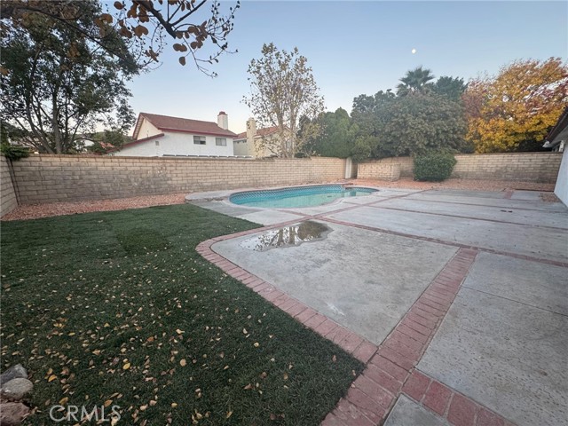 Detail Gallery Image 21 of 21 For 20559 Lisa Gail Dr, Saugus,  CA 91350 - 4 Beds | 2 Baths