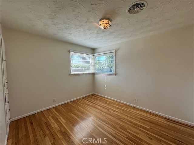 Detail Gallery Image 11 of 22 For 5313 S Centinela Ave, Los Angeles,  CA 90066 - 2 Beds | 1/1 Baths