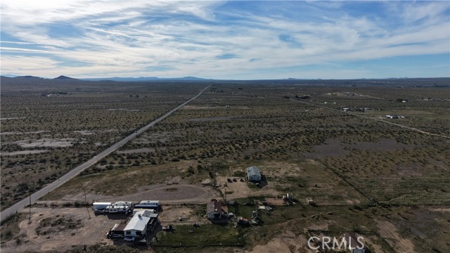 19032 Bonanza Trail, Helendale CA: https://media.crmls.org/medias/1c88c670-e9d6-4031-bbef-297902c0bfee.jpg