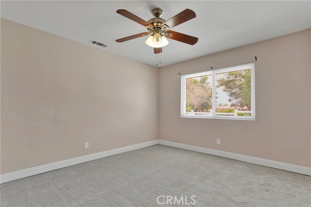 Detail Gallery Image 34 of 55 For 13940 Hopi Rd, Apple Valley,  CA 92307 - 3 Beds | 2 Baths