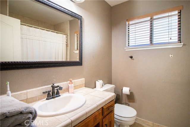 Detail Gallery Image 19 of 41 For 28846 Highway 190, Porterville,  CA 93257 - 3 Beds | 2/1 Baths