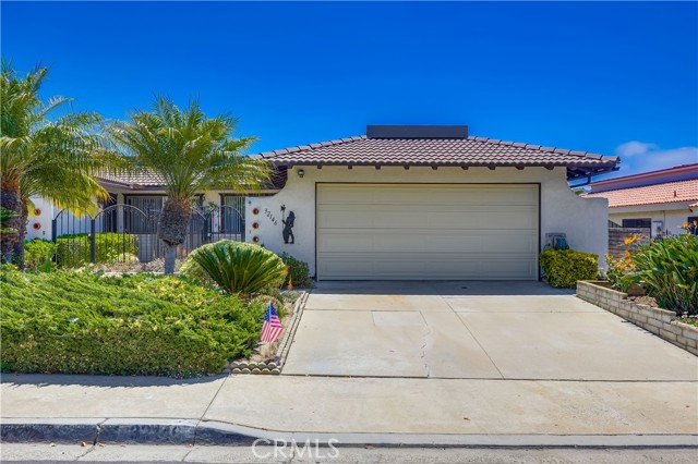 32146 Paseo Sanchez, San Juan Capistrano CA: https://media.crmls.org/medias/1c8a7e24-4896-4b1e-96e2-0c10c8914f92.jpg