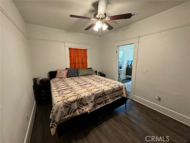 1355 N Gordon Street, Pomona CA: https://media.crmls.org/medias/1c8aa670-8af8-4b3e-a3a8-934dc41bedc8.jpg