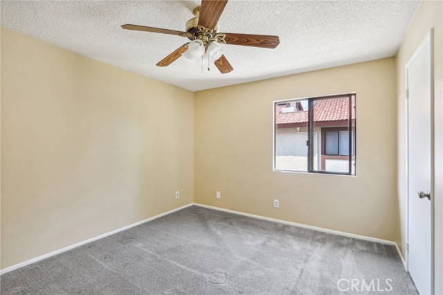 Detail Gallery Image 26 of 39 For 27949 Tyler Ln #346,  Canyon Country,  CA 91387 - 3 Beds | 2 Baths