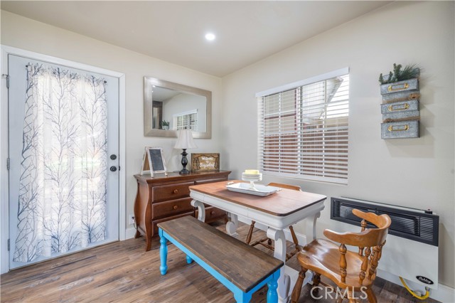 Detail Gallery Image 9 of 28 For 225 Sunset Ln, Sugarloaf,  CA 92386 - 2 Beds | 1 Baths