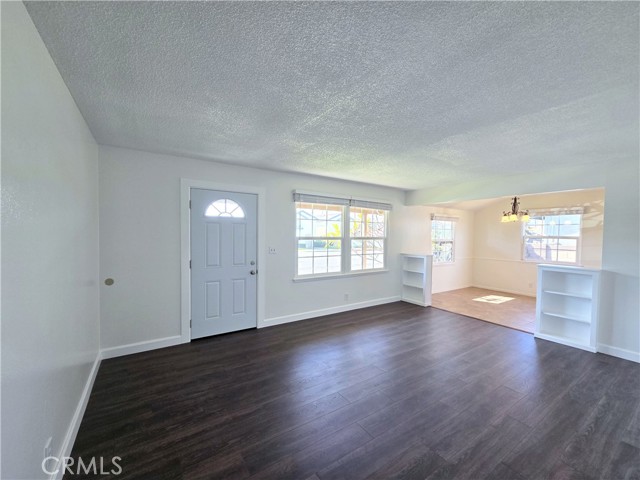 Image 4 of 27 For 5611 Orange Ave