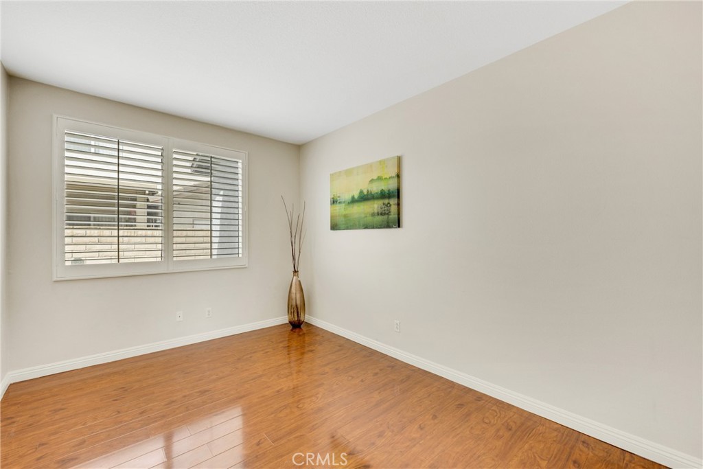 MLS #WS25153585 img 24