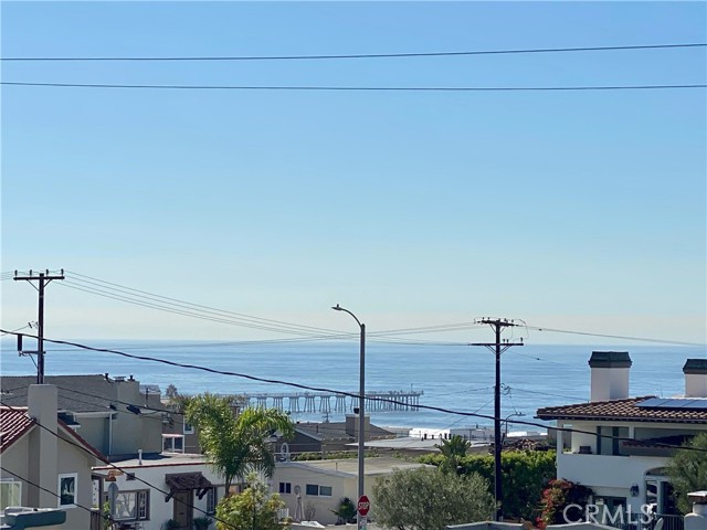 1936 Loma Drive, Hermosa Beach, California 90254, 3 Bedrooms Bedrooms, ,3 BathroomsBathrooms,Residential,Sold,Loma,SB21238629