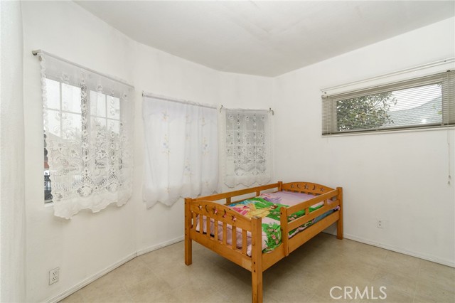 Image 3 for 343 W 46Th St, Los Angeles, CA 90037