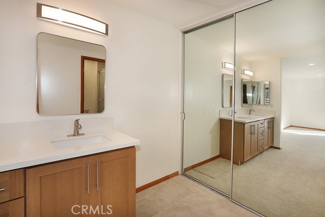 Detail Gallery Image 4 of 17 For 21161 Poston Ln, Huntington Beach,  CA 92646 - 4 Beds | 3 Baths