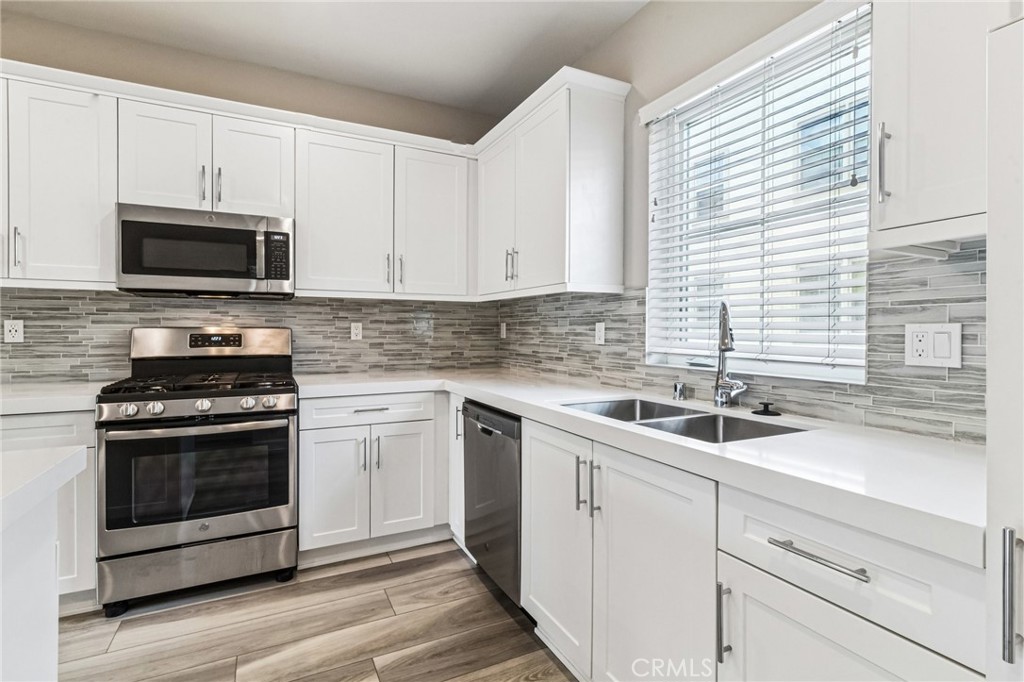 11011 Logan Way - photo 15