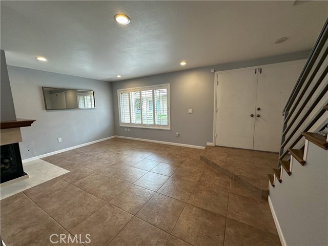 Detail Gallery Image 8 of 45 For 18598 Creek Ln, Huntington Beach,  CA 92648 - 3 Beds | 2/1 Baths