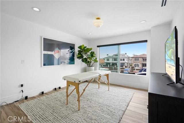 1c8e9346 5df2 4618 9d8b Afadc290d954